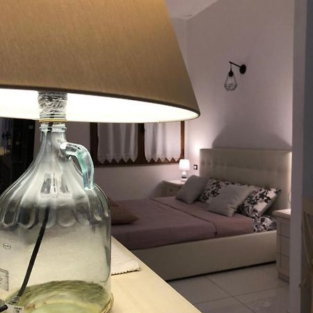 Elegante Monolocale Al Centro Del Paese Apartment เตวลาดา ภายนอก รูปภาพ