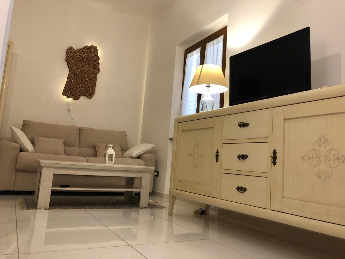 Elegante Monolocale Al Centro Del Paese Apartment เตวลาดา ภายนอก รูปภาพ